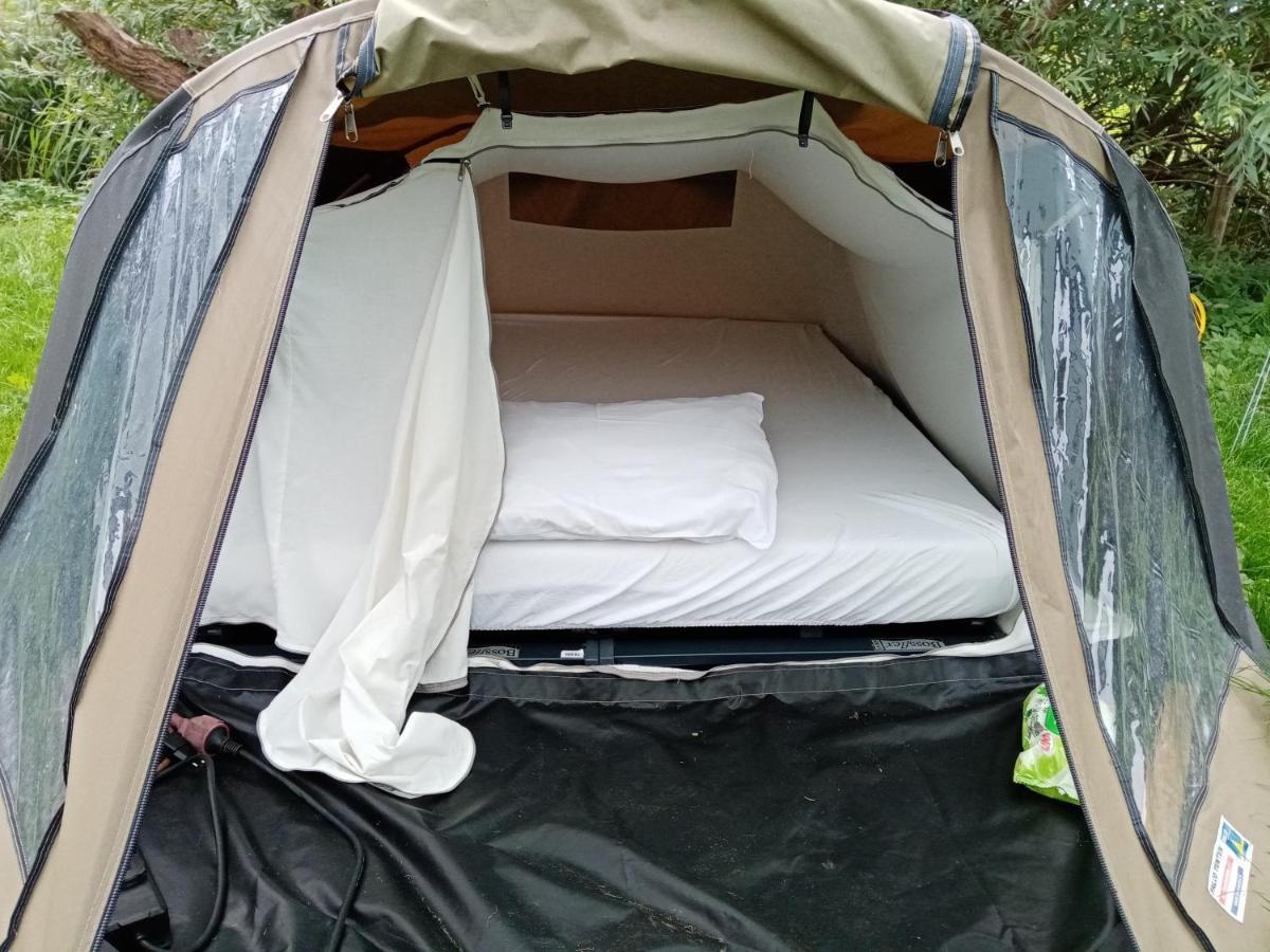 Hotel Basic 2p tent Sotterum Kornwerd Exterior foto